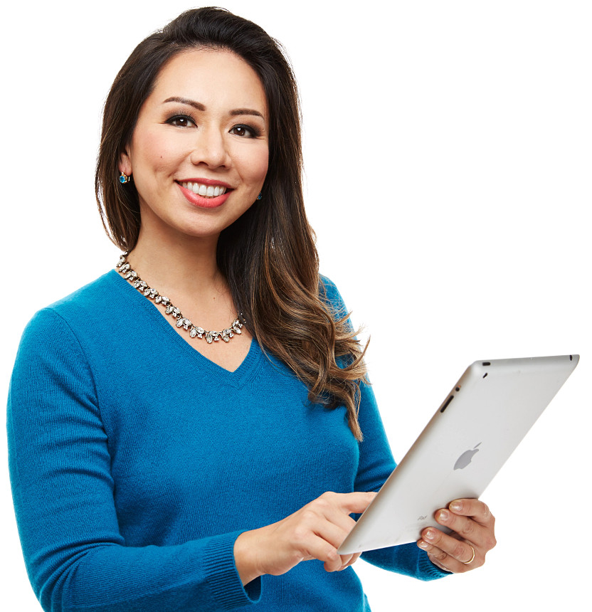 Eileen Hsu holding iPad